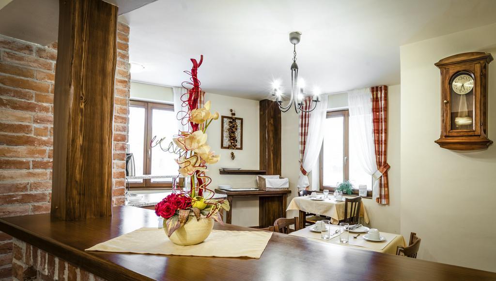 Penzion Moravsky Sommelier Valtice Bagian luar foto